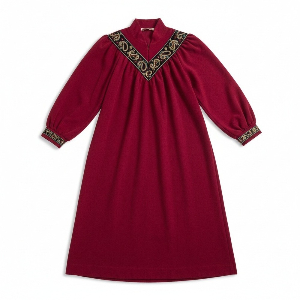 Vanity Fair Vintage Loungewear Robe Magenta Paisley Embroidered Kaftan Fleece‎